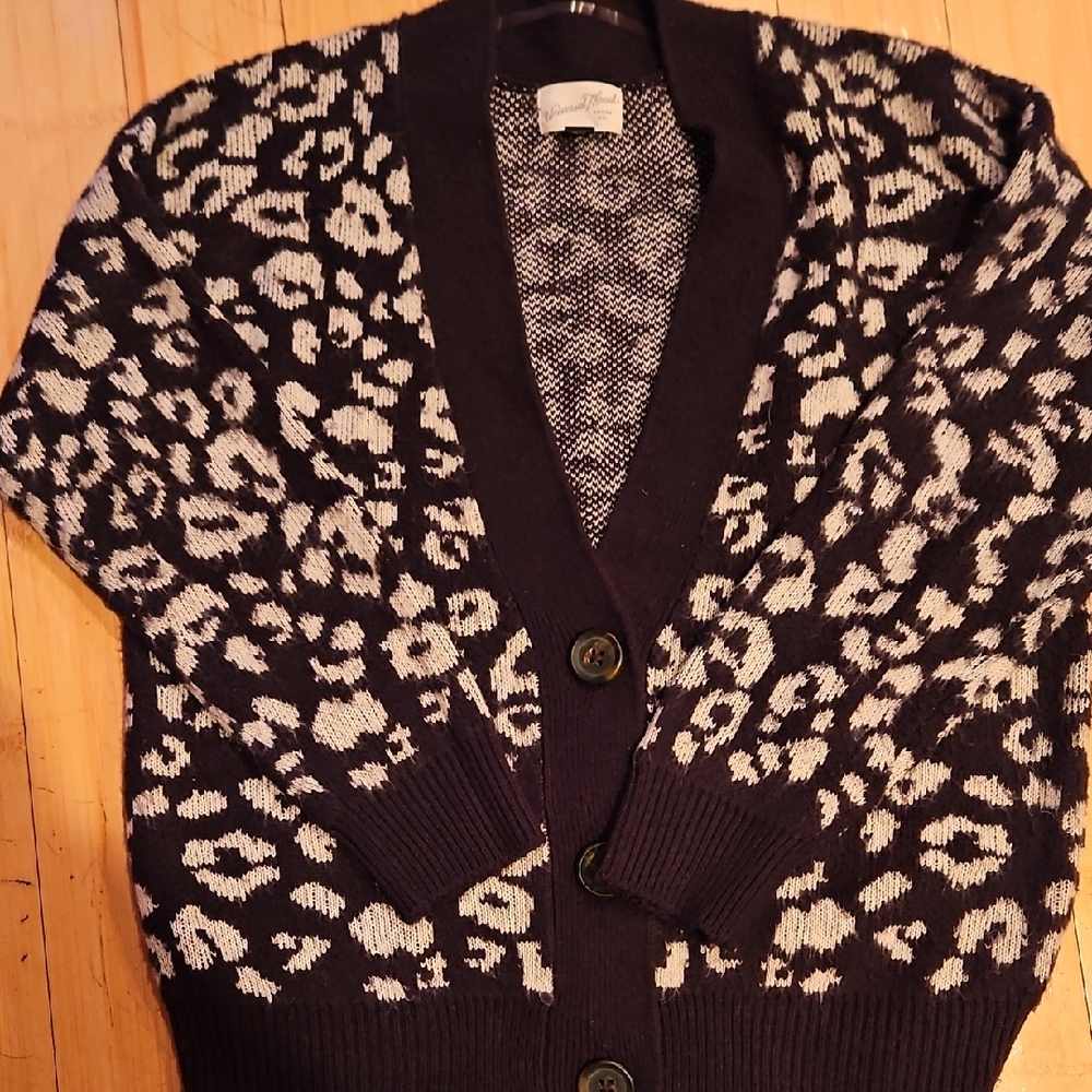 Leopard Printed Cardigan